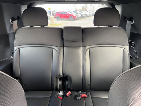Used 2027 Kia Telluride S w/ Towing Package FWD image 35