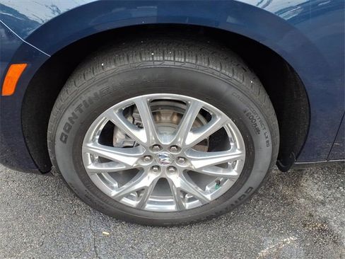 Used 2023 Buick Enclave Premium w/ Experience Buick Package image 4