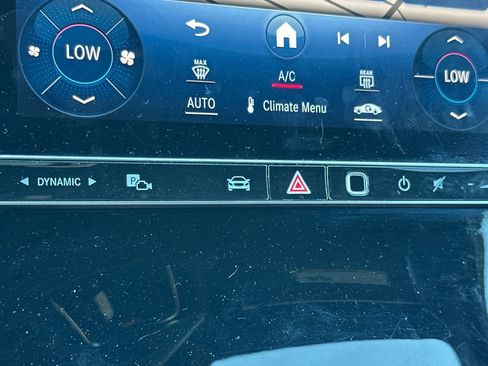 Used 2023 Mercedes-Benz GLC 300 image 30