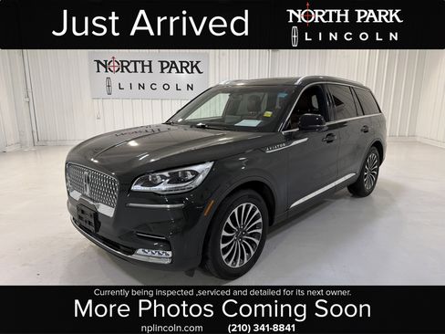 Used 2023 Lincoln Aviator Reserve w/ Equipment Group 201A image 1