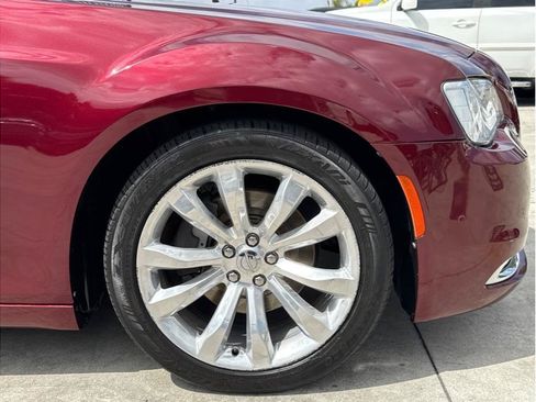 Used 2017 Chrysler 300 C w/ Safetytec Plus Group RWD image 42