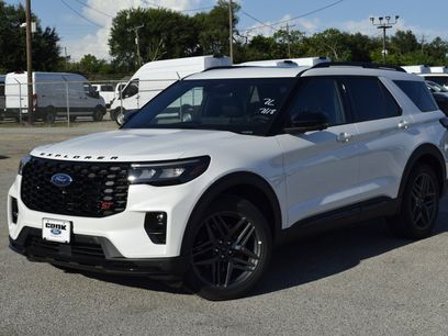 New 2025 Ford Explorer ST w/ Sun And Sound Package