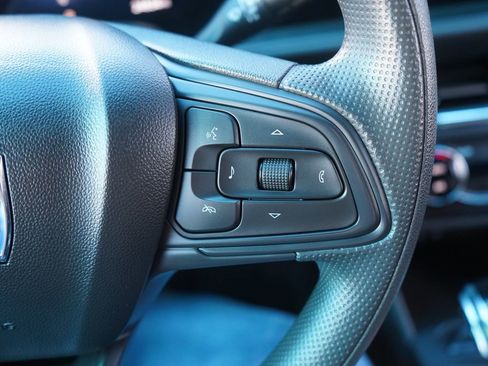 Used 2025 Buick Envista Sport Touring FWD image 30