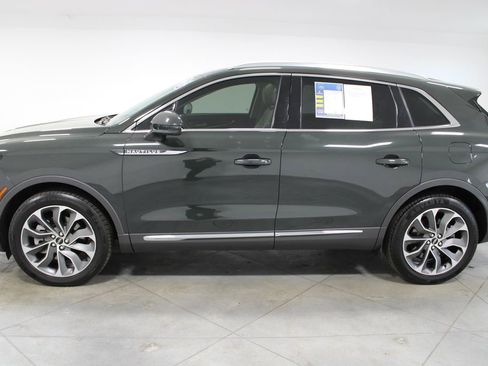 Used 2023 Lincoln Nautilus Reserve w/ Equipment Group 201A image 6