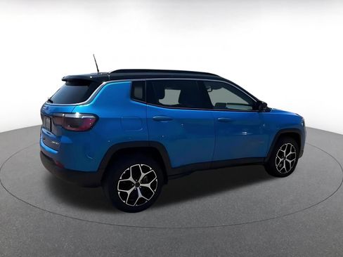 Used 2025 Jeep Compass Limited AWD/4WD image 15