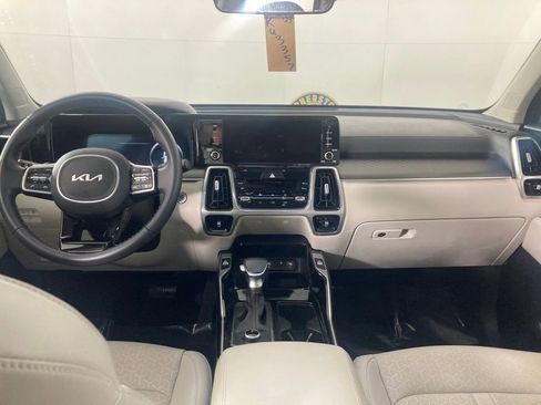 Certified 2023 Kia Sorento SX image 6