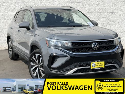 Used 2023 Volkswagen Taos SE w/ Panoramic Sunroof Package AWD/4WD image 1