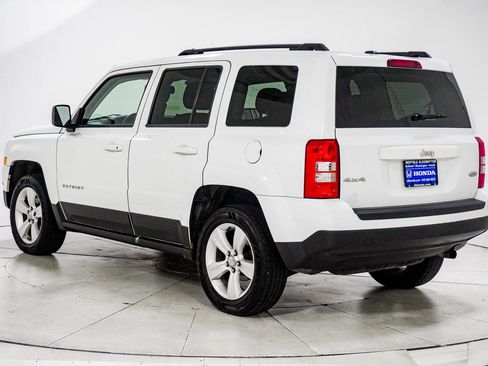 Used 2015 Jeep Patriot Latitude AWD/4WD image 5