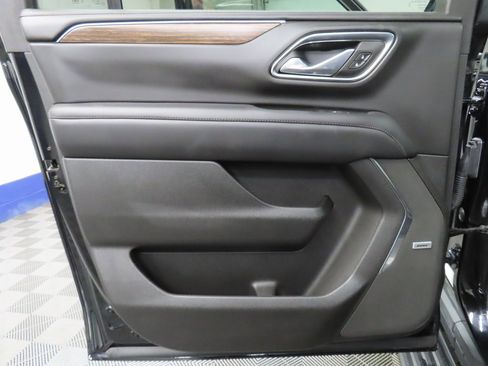 Used 2024 Chevrolet Suburban High Country image 58