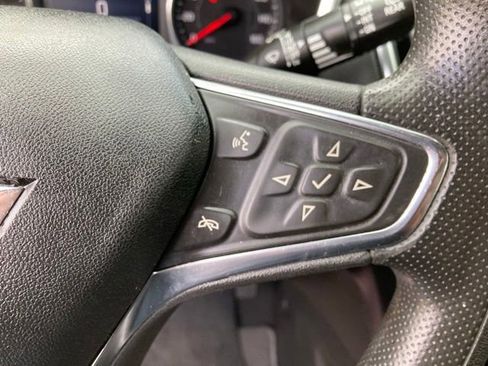 Used 2020 Chevrolet Equinox LT FWD image 17