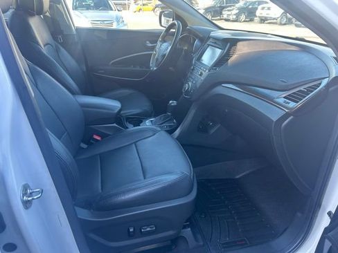 Used 2017 Hyundai Santa Fe Sport image 17