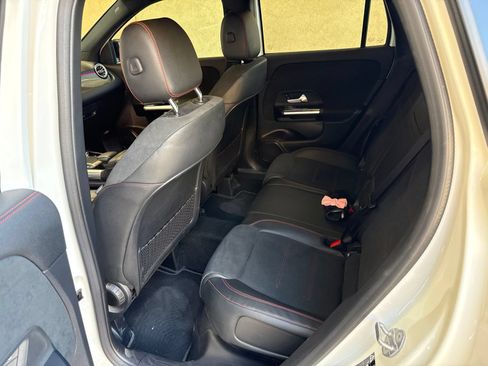 Used 2022 Mercedes-Benz GLA 250 4MATIC image 6