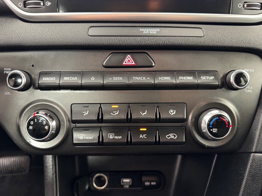 Used 2020 Kia Sportage LX AWD/4WD image 16