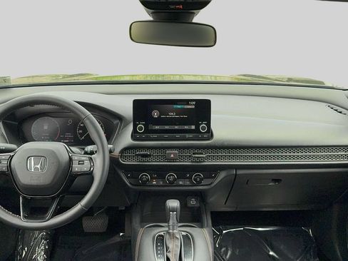 Certified 2025 Honda HR-V Sport image 10