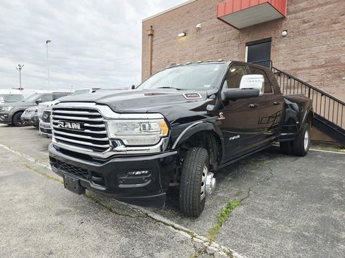 Used 2023 RAM 3500 Limited AWD/4WD image 4