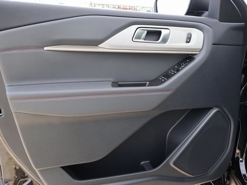 New 2026 Ford Explorer Active AWD/4WD image 22