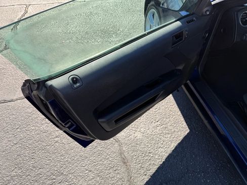 Used 2010 Ford Mustang Coupe image 11