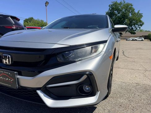 Used 2021 Honda Civic EX image 4