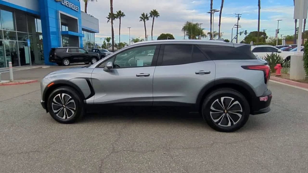 Used 2024 Chevrolet Blazer EV LT AWD/4WD image 5
