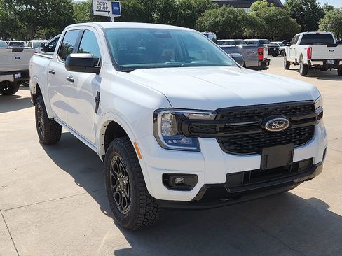 New 2025 Ford Ranger XLT w/ Black Appearance Package image 4