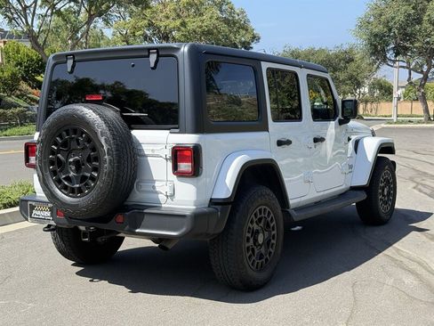 Used 2019 Jeep Wrangler Unlimited Sahara AWD/4WD image 8