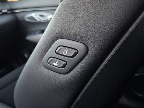 Used 2024 Genesis GV70 2.5T Sport Prestige w/ Sport Prestige Package image 22