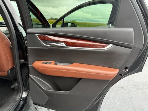 Used 2019 Cadillac XT5 Luxury AWD/4WD image 32