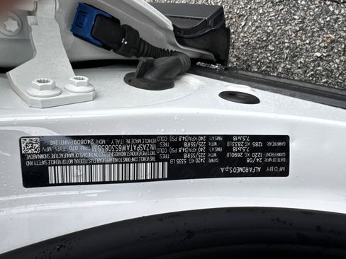 Used 2025 Alfa Romeo Tonale image 30