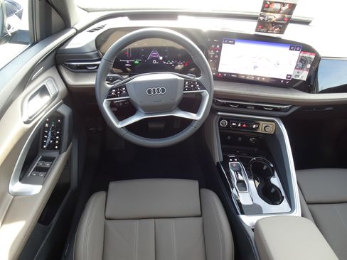 New 2025 Audi Q5 Premium Plus image 5