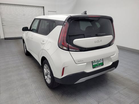 Used 2025 Kia Soul LX image 6