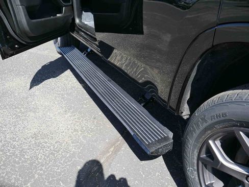 New 2026 Jeep Grand Wagoneer Limited w/ Premium Group II AWD/4WD image 15