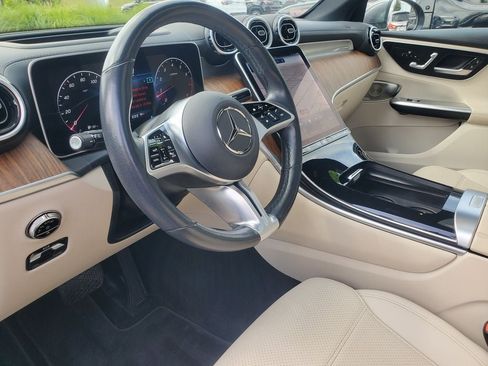 Used 2023 Mercedes-Benz GLC 300 4MATIC image 10