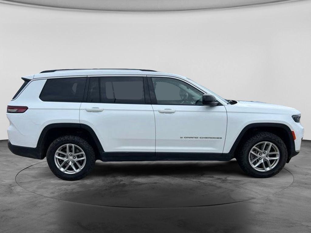 Used 2023 Jeep Grand Cherokee L Laredo AWD/4WD image 11