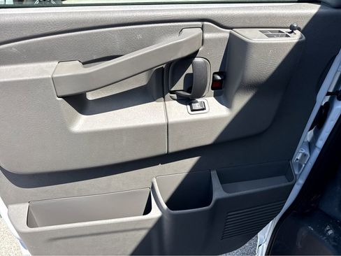 New 2026 GMC Savana 2500 w/ Driver Convenience Package RWD image 10