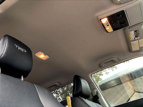 Used 2024 Toyota 4Runner TRD Sport image 12