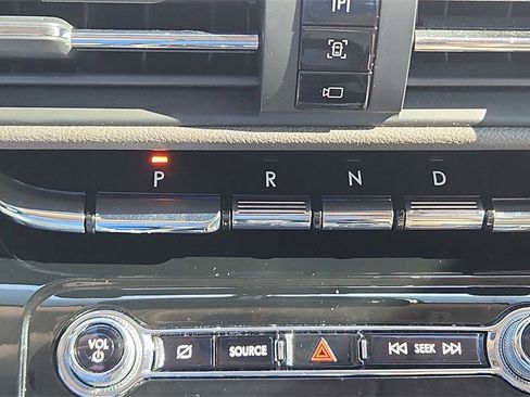 Used 2020 Lincoln Corsair Reserve image 20