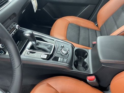 Used 2024 MAZDA CX-5 Carbon Edition image 15