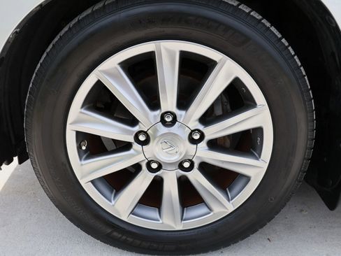 Used 2011 Lexus LX 570 4WD image 13