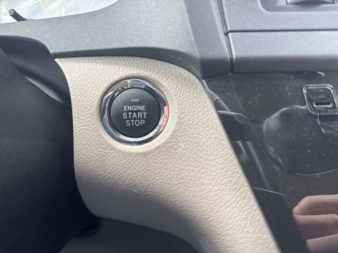 Used 2018 Toyota Sienna XLE w/ XLE Navigation Package image 31