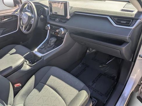 Used 2025 Toyota RAV4 XLE image 20