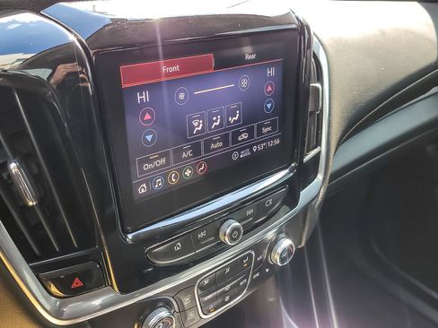 Used 2020 Chevrolet Traverse LT w/ LPO, Floor Liner Package AWD/4WD image 11