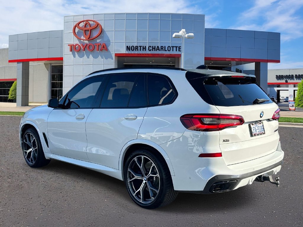 Used 2020 BMW X5 M50i w/ Executive Package AWD/4WD image 4