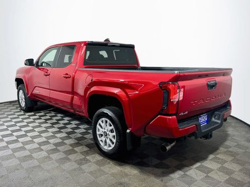 Certified 2026 Toyota Tacoma SR5 AWD/4WD image 5