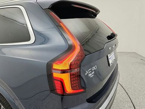 New 2026 Volvo XC90 B6 Plus w/ Protection Package image 15