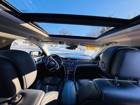 Used 2014 Cadillac XTS Luxury w/ Driver Awareness Package image 9