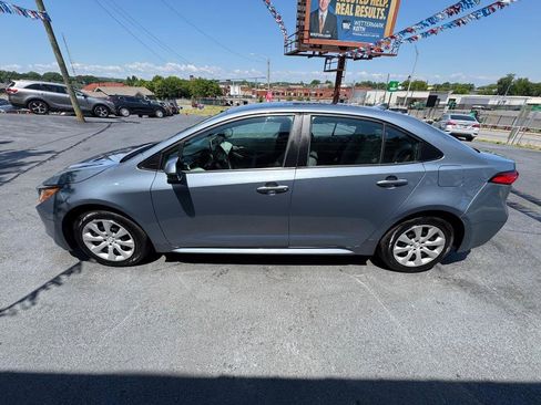 Used 2020 Toyota Corolla LE FWD image 10