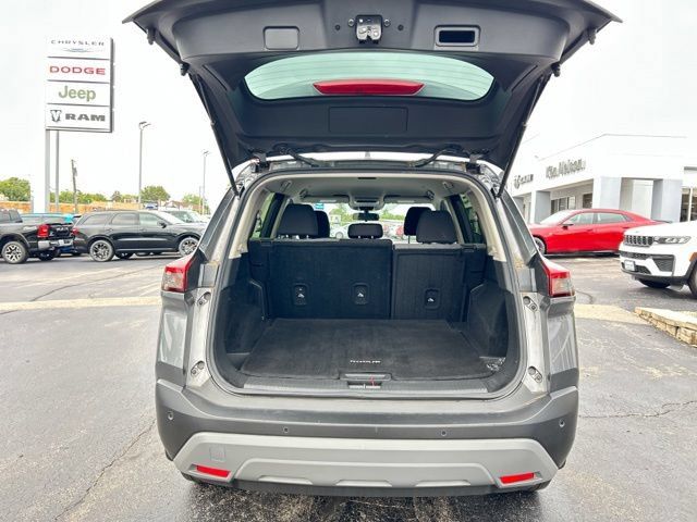 Used 2023 Nissan Rogue SV AWD/4WD image 6