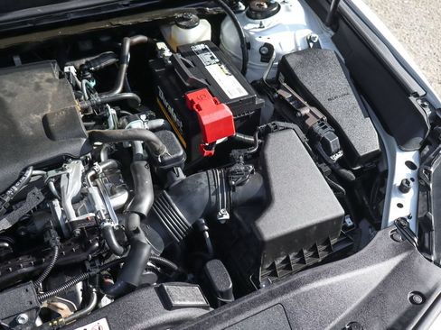 Used 2020 Toyota Camry SE FWD image 14