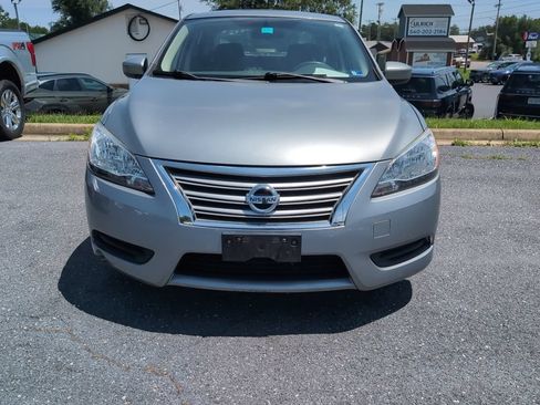 Used 2013 Nissan Sentra SV FWD image 2
