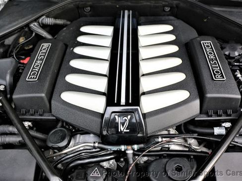 Used 2010 Rolls-Royce Ghost RWD image 13